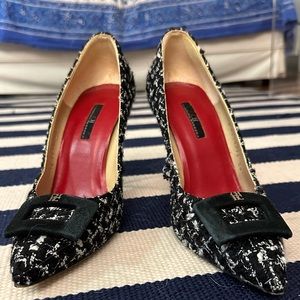 Carolina Herrera black and White Heels